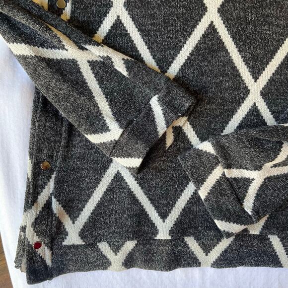 NOM Women Knit Blouse size XL Long Sleeve Crew Neck Stretchy Plaid Black & White - Picture 8 of 9